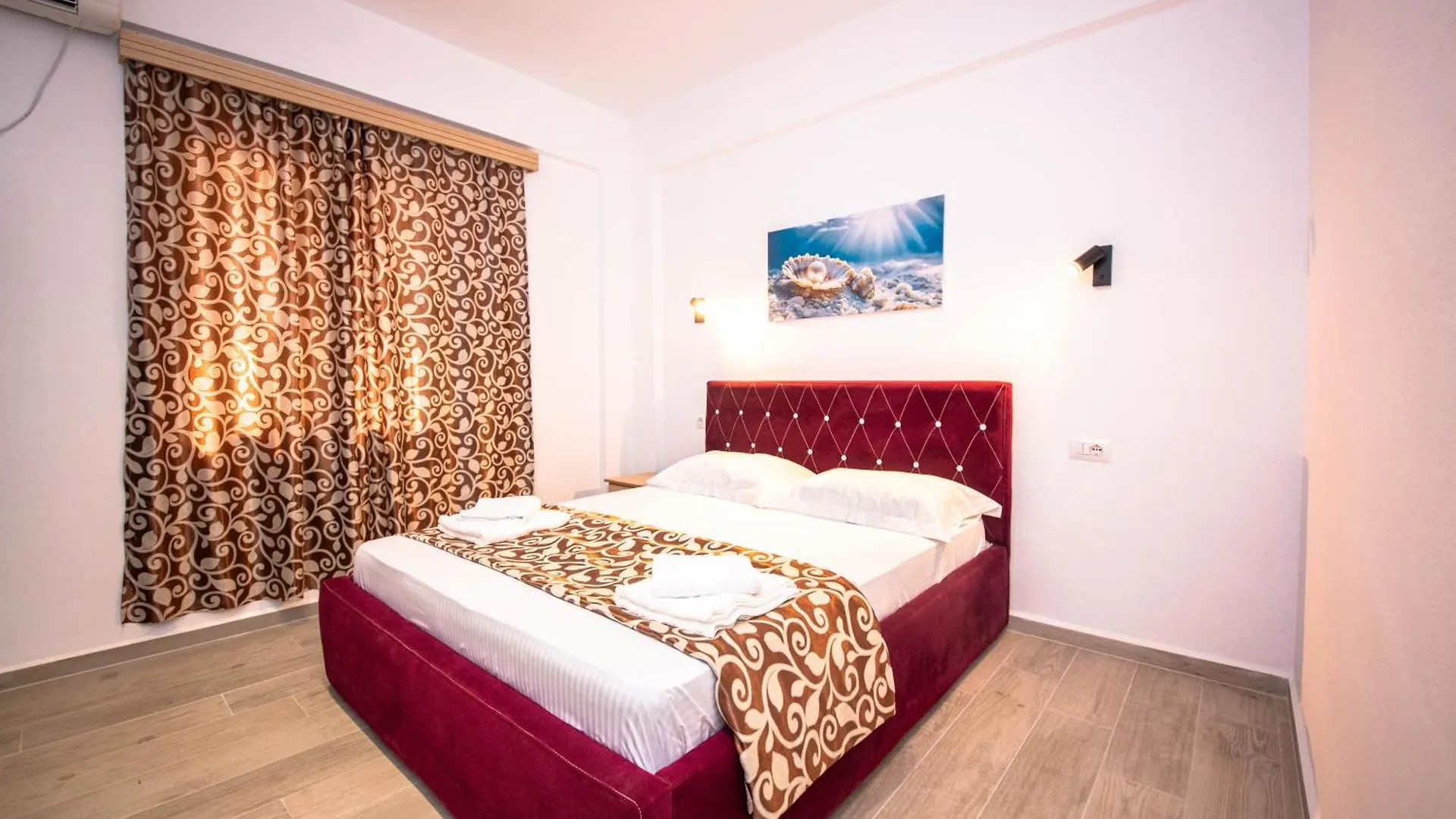 Guest house Hotel Perla Ksamil