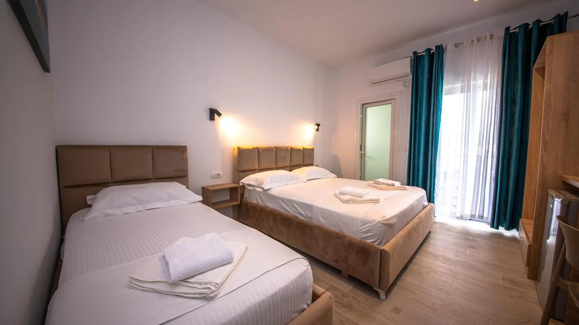 Hotel Perla Ksamil 2*,