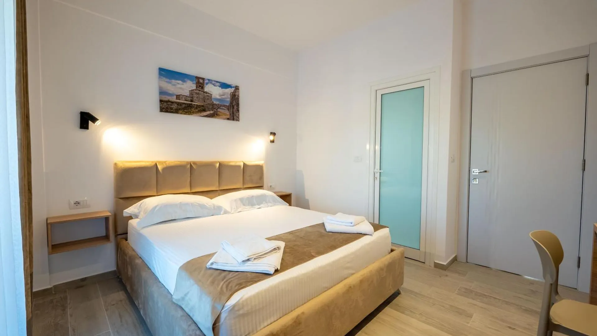 Hotel Perla Ksamil 2*,