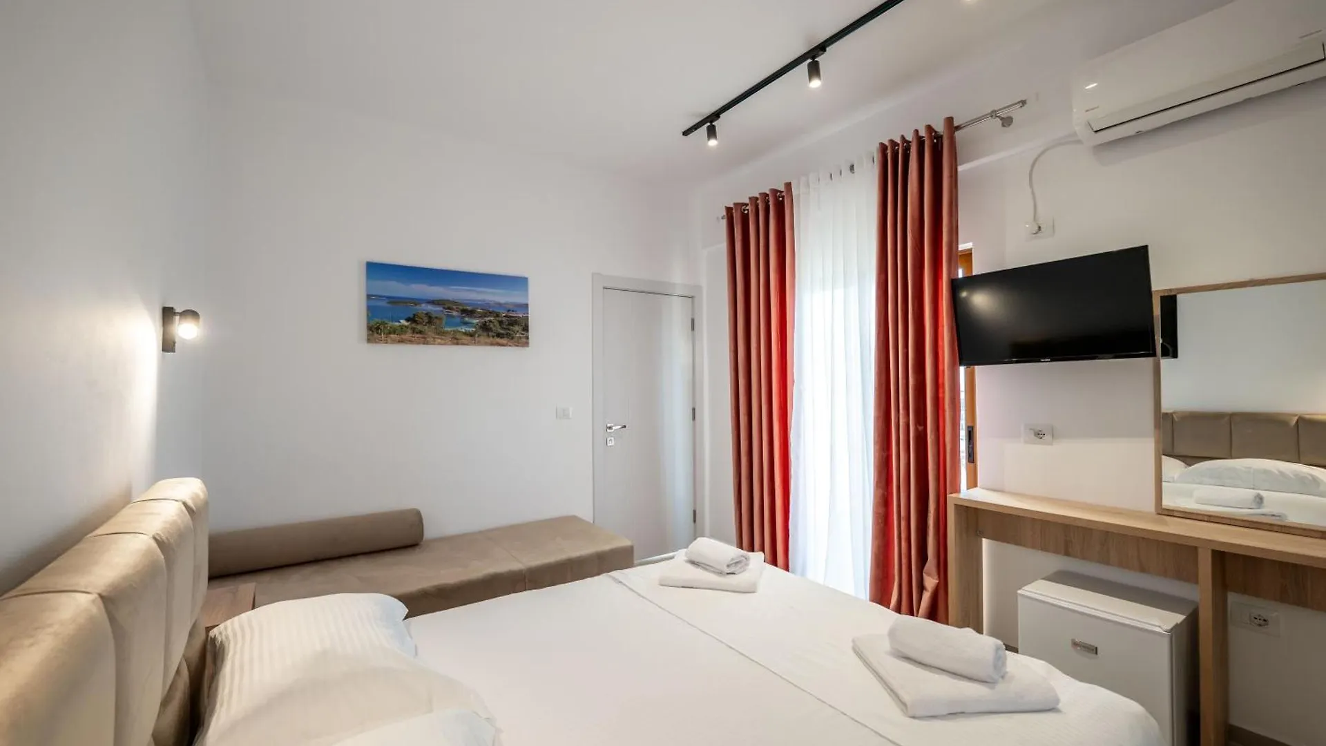 Hotel Perla Ksamil