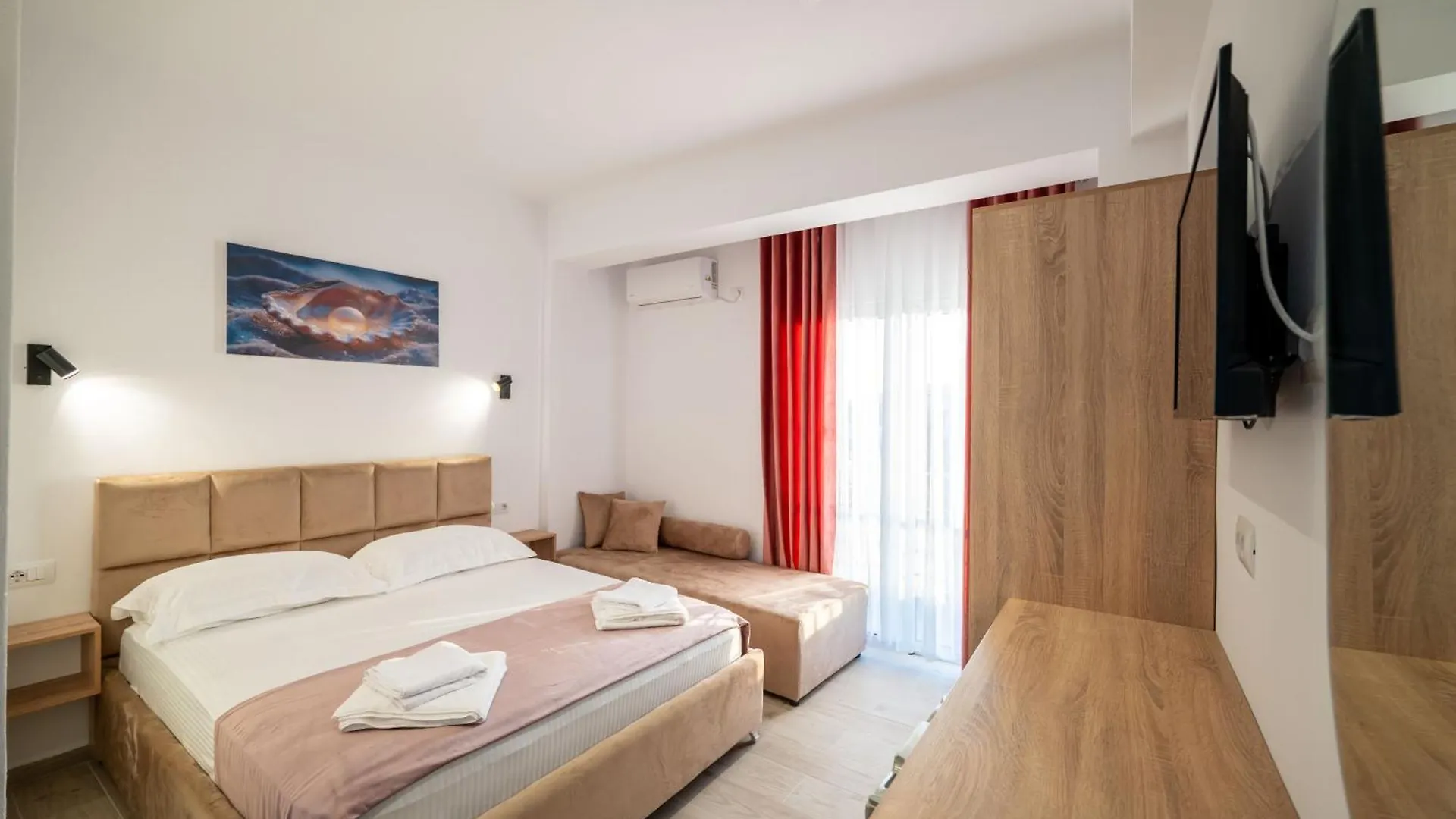 Hotel Perla Ksamil 2*,