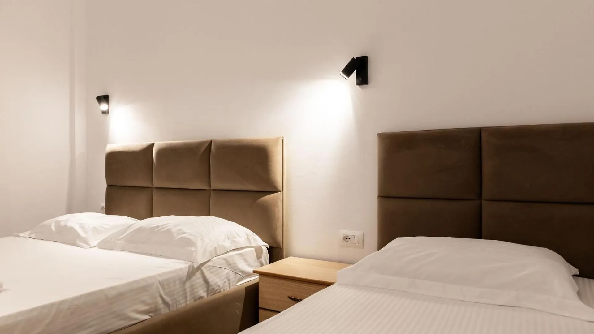 Hotel Perla Ksamil 2*,  Albanie
