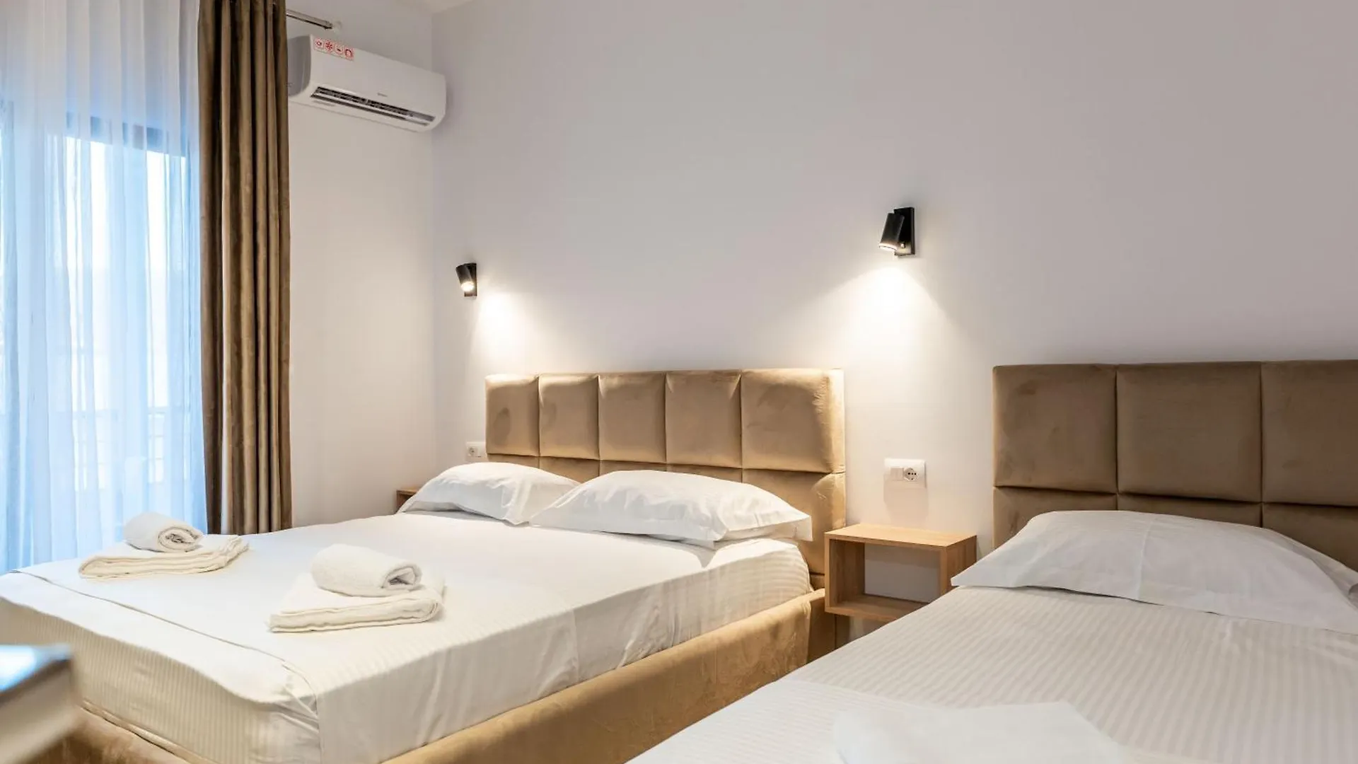 Guest house Hotel Perla Ksamil